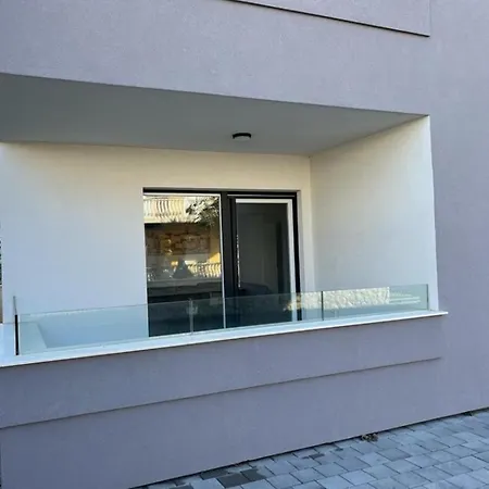 Adria Apartment Vir