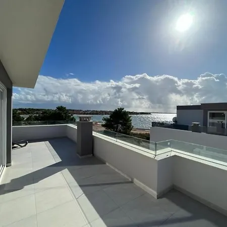 Adria Apartment Vir