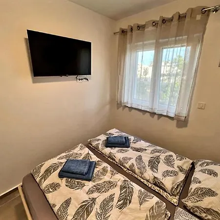 Apartment Adria Vir