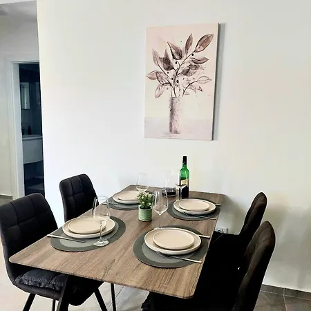 Adria Apartment Vir