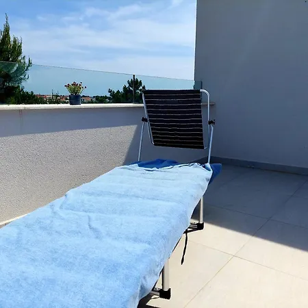 Apartment Adria Vir